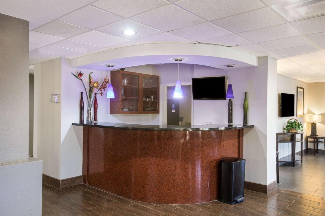 Comfort Suites Forsyth Near I-75 Bagian luar foto