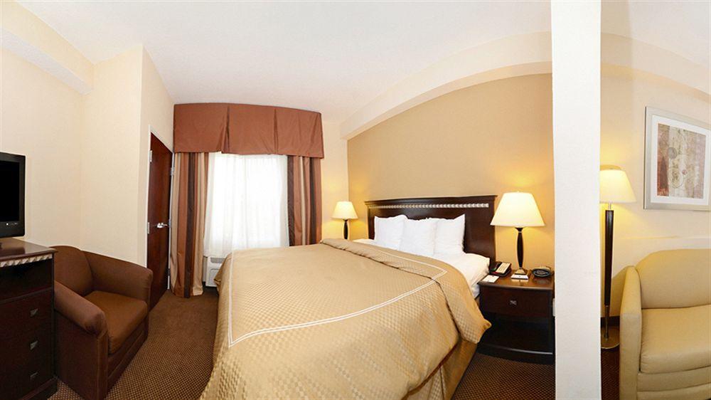 Comfort Suites Forsyth Near I-75 Bagian luar foto
