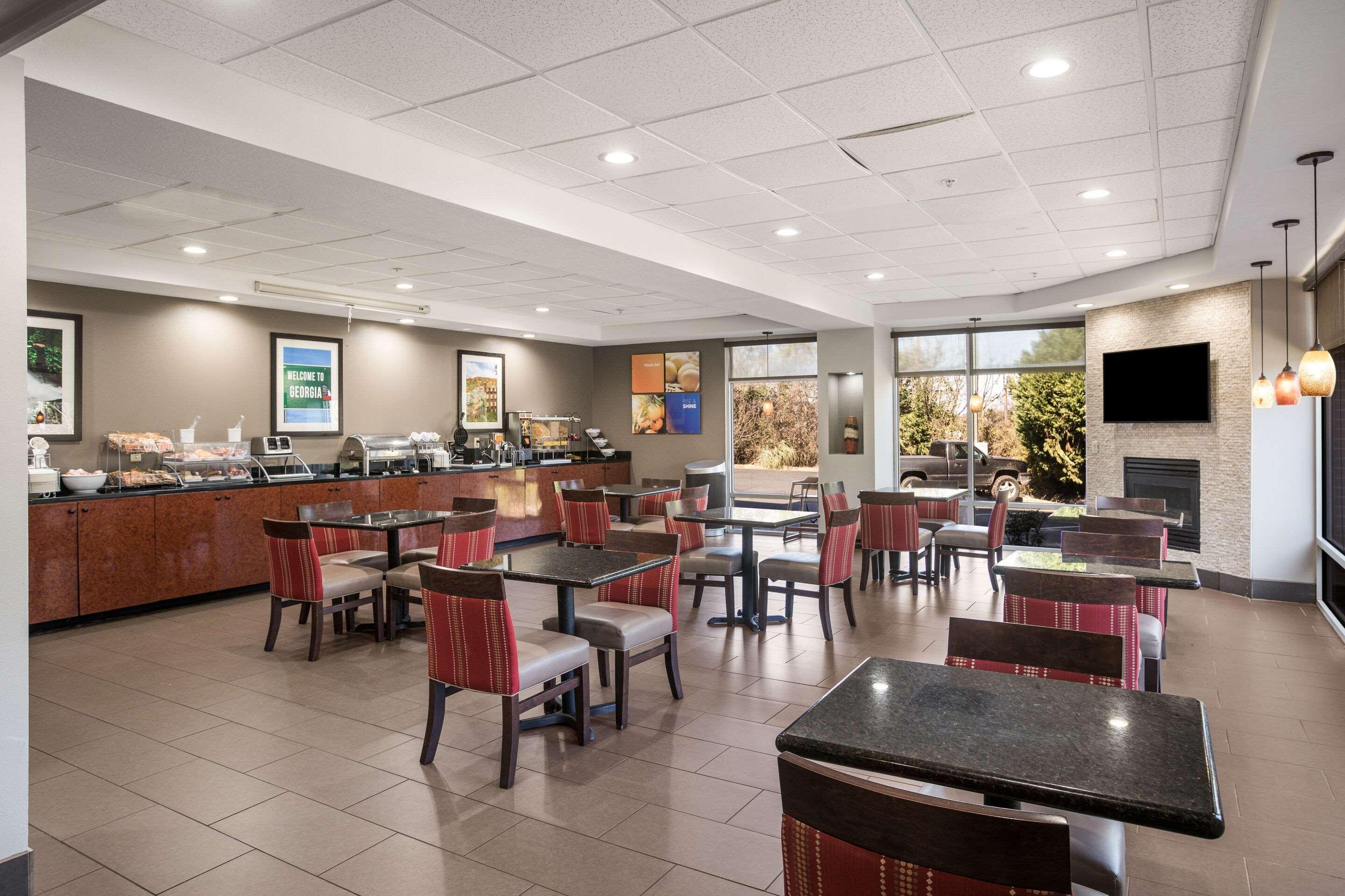 Comfort Suites Forsyth Near I-75 Bagian luar foto
