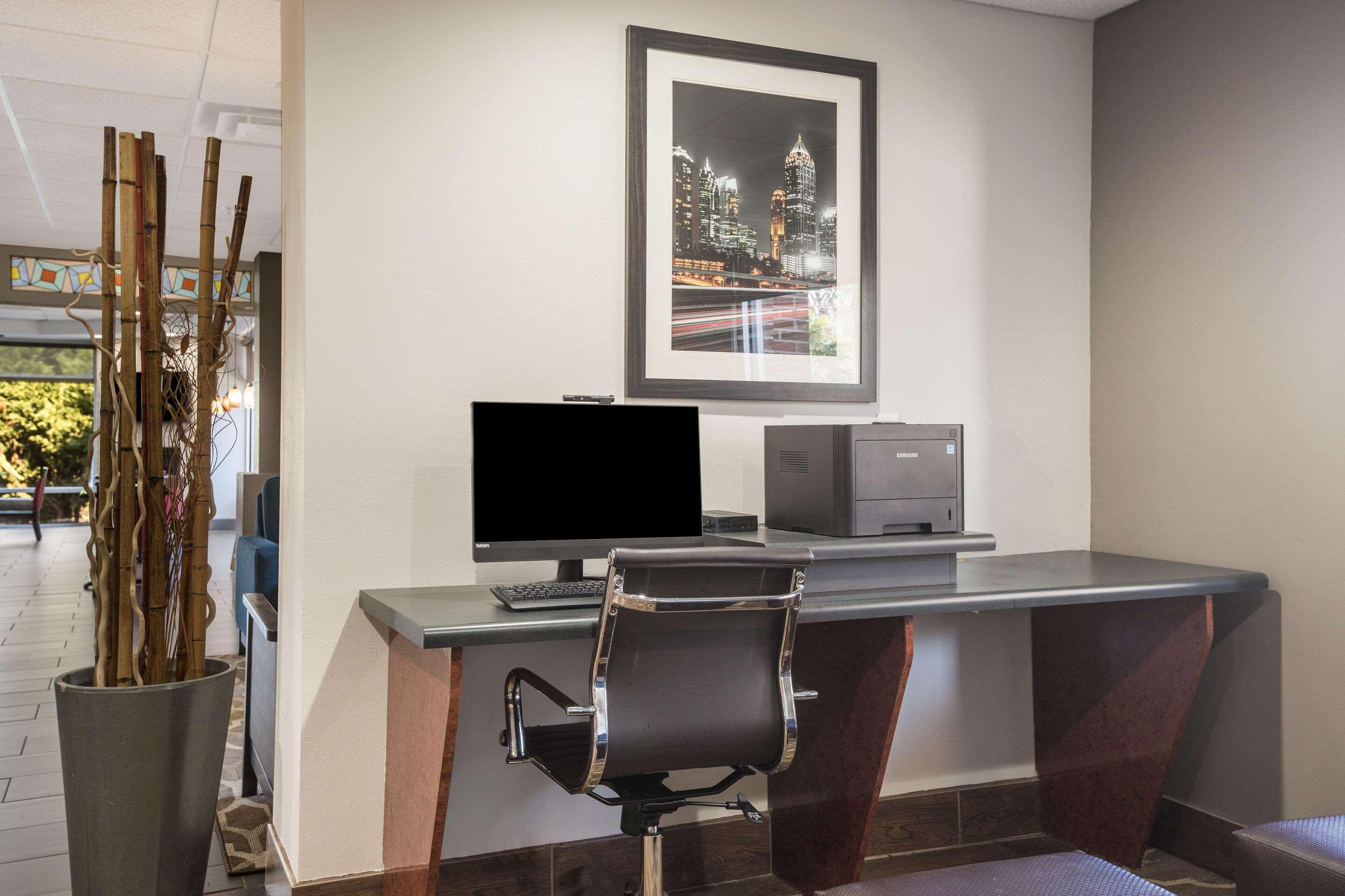 Comfort Suites Forsyth Near I-75 Bagian luar foto