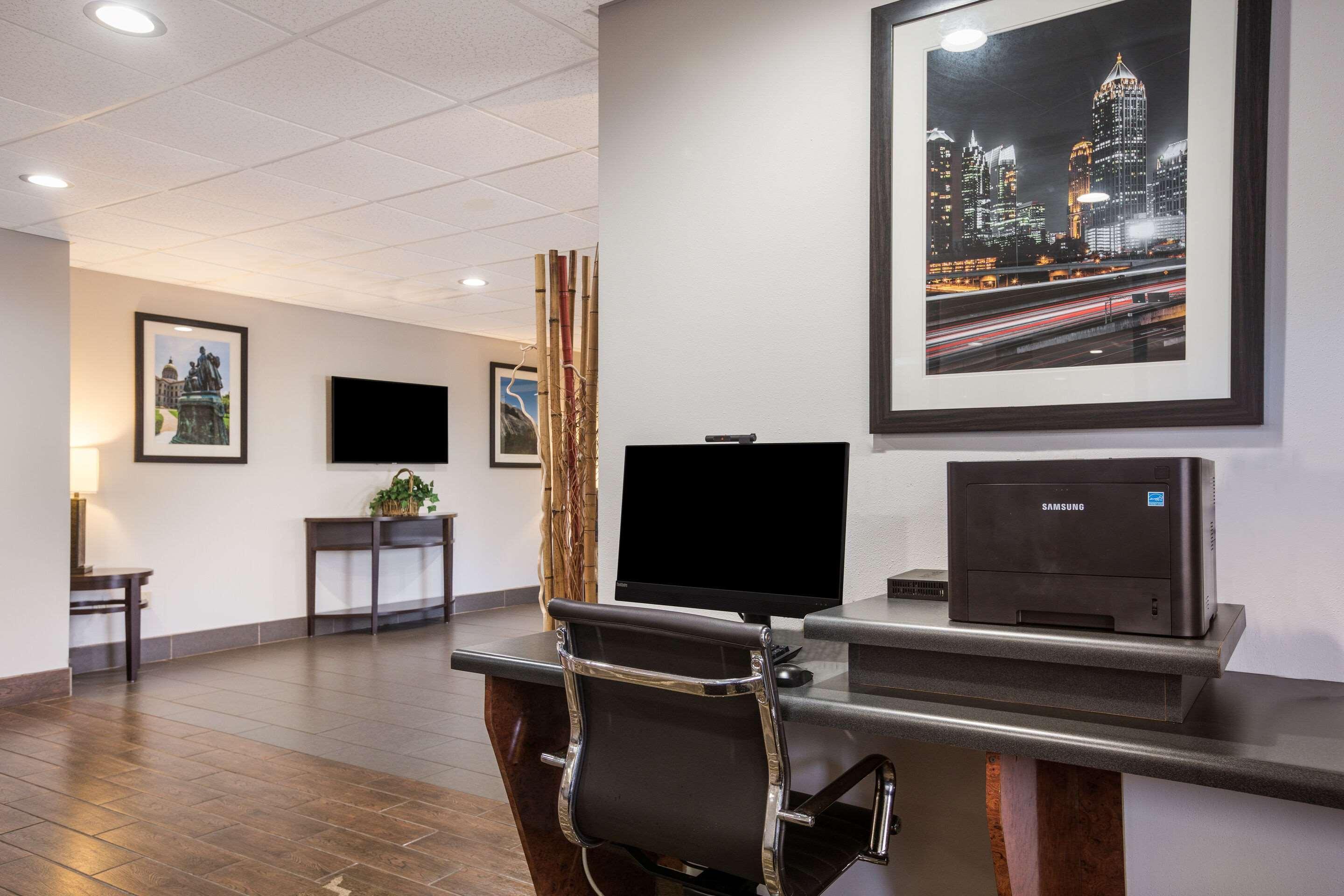 Comfort Suites Forsyth Near I-75 Bagian luar foto
