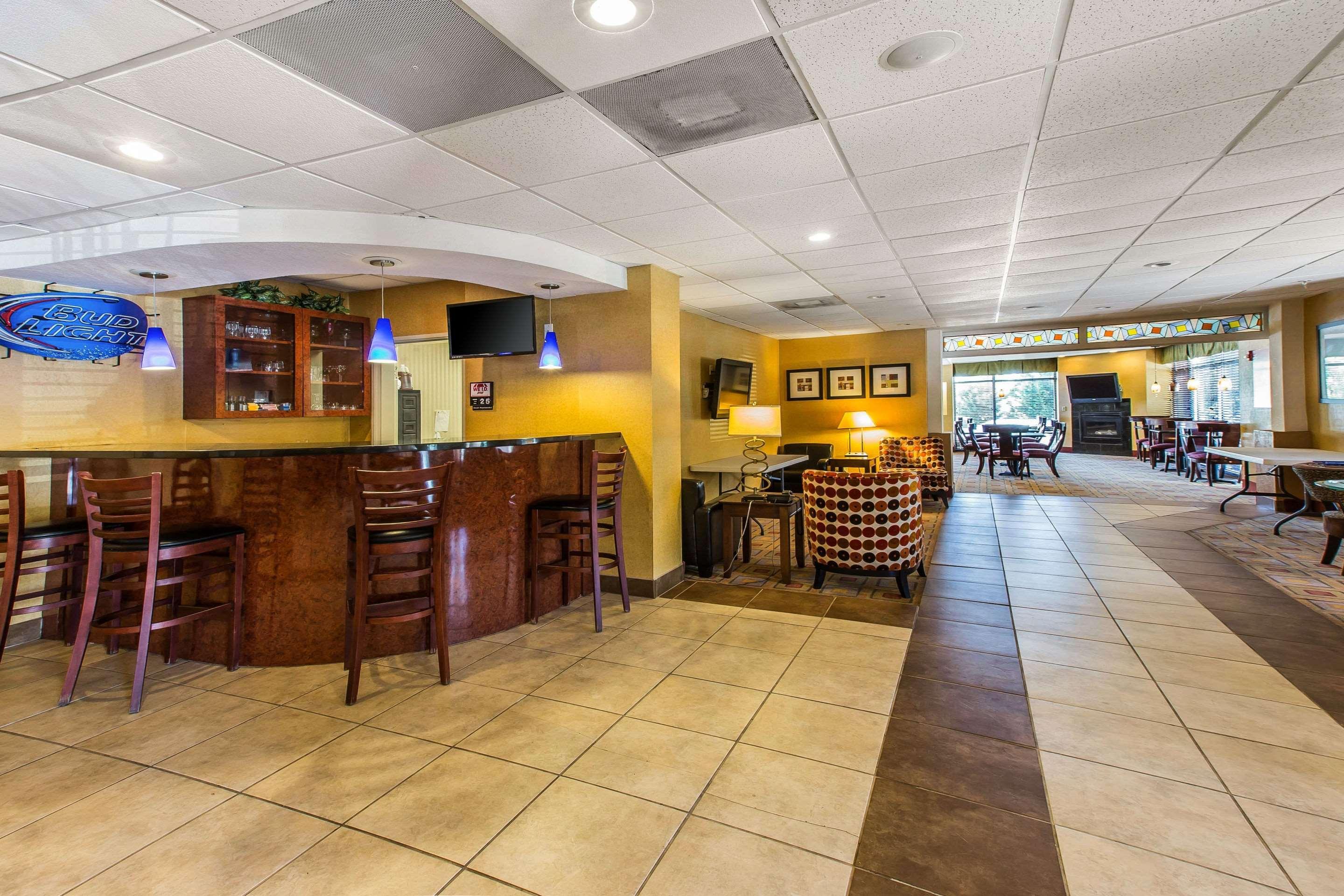Comfort Suites Forsyth Near I-75 Bagian luar foto
